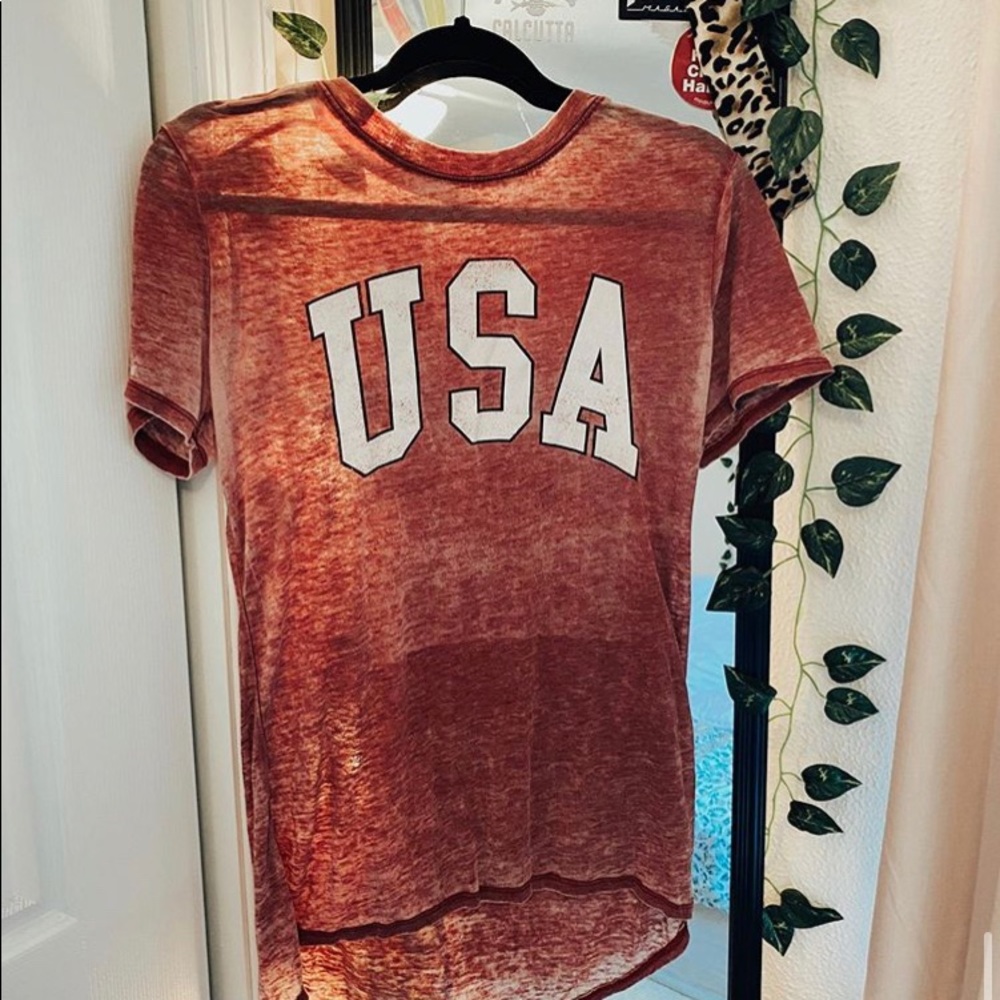 USA red lightweight short sleeve t-shirt